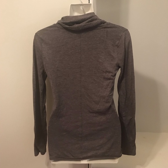 Gap lightweight blouse. - Picture 3 of 3